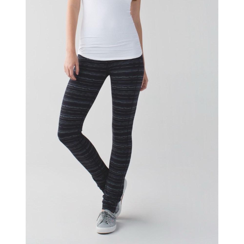 Lululemon Skinny Groove Pant II (Roll Down) Cyber Stripe Naval Blue Black 6